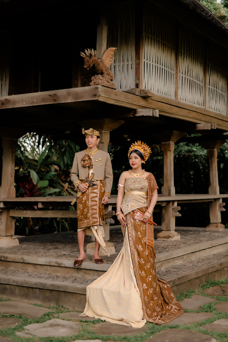 Pawiwahan Esa & Dayu Gita